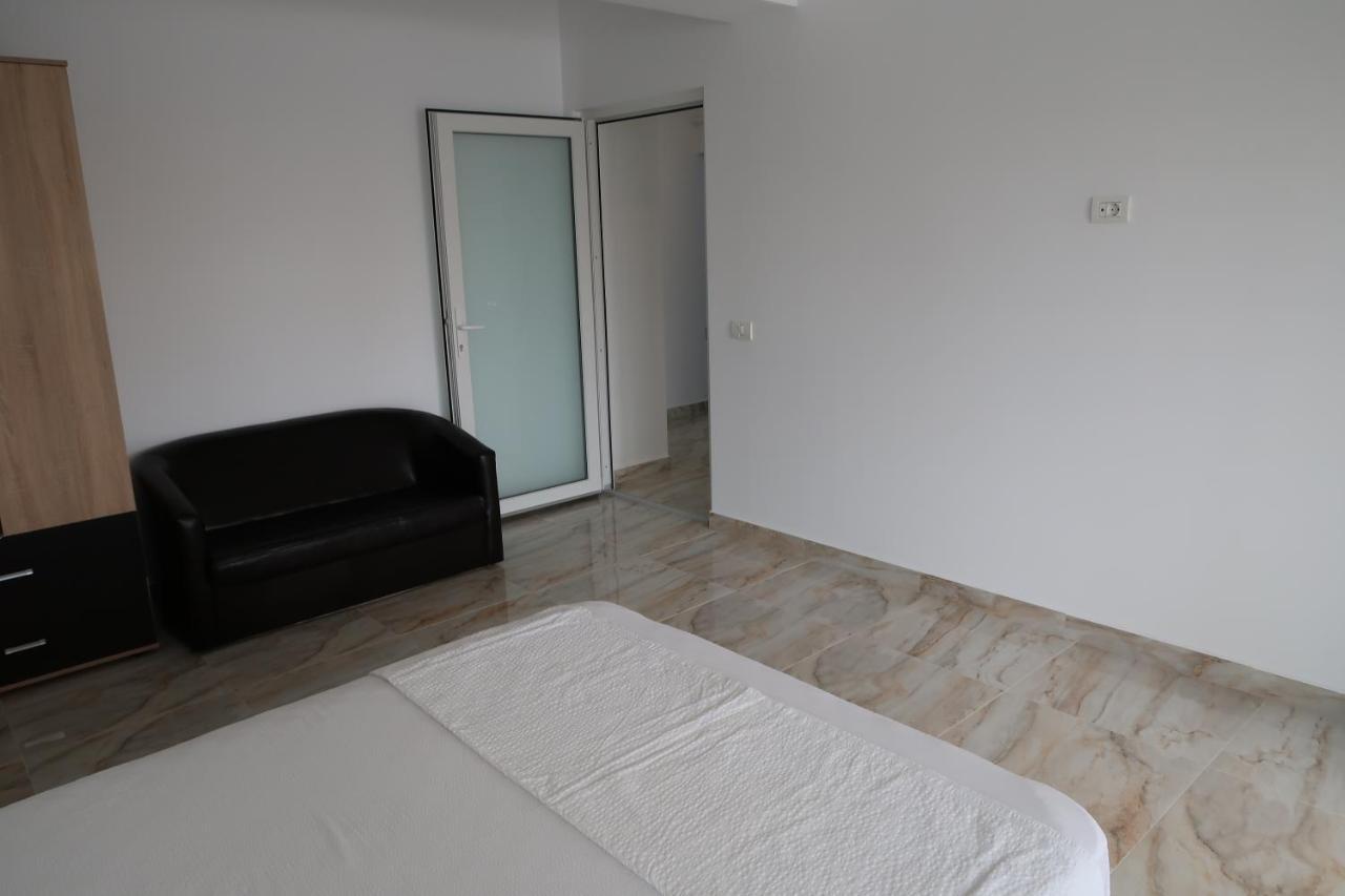 Home Space Two Năvodari Dış mekan fotoğraf